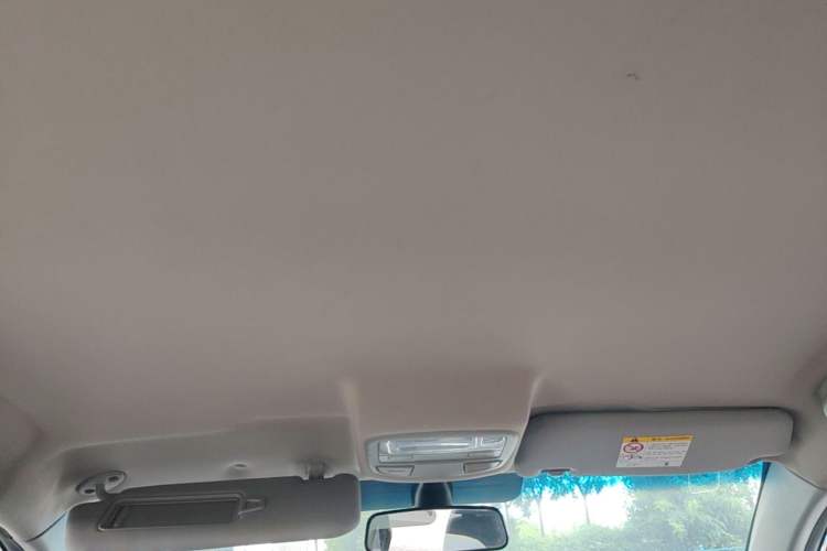 Used Geely Auto Vision 2017 1.5L Automatic Happiness Edition Headliner