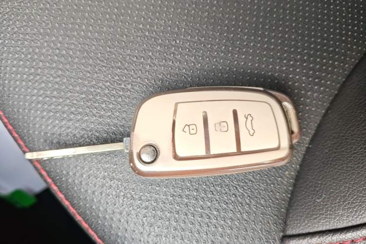 Used Geely Auto Vision 2017 1.5L Manual Happiness Edition Interior 1