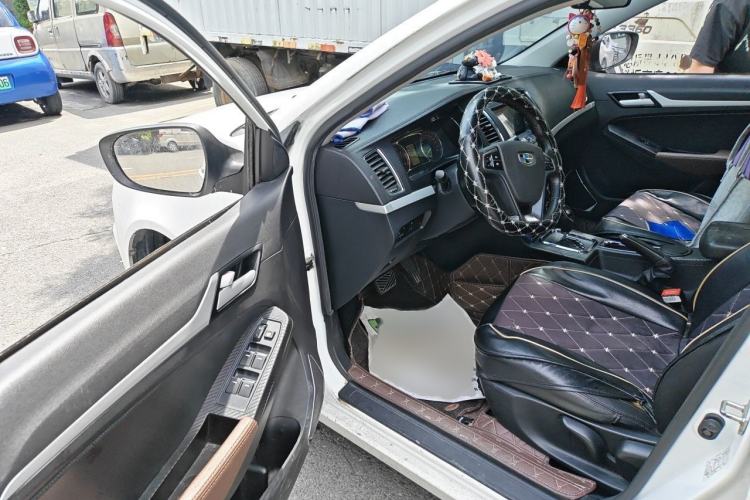 Used Geely Auto Vision 2017 1.5L Automatic Happiness Edition Interior 3