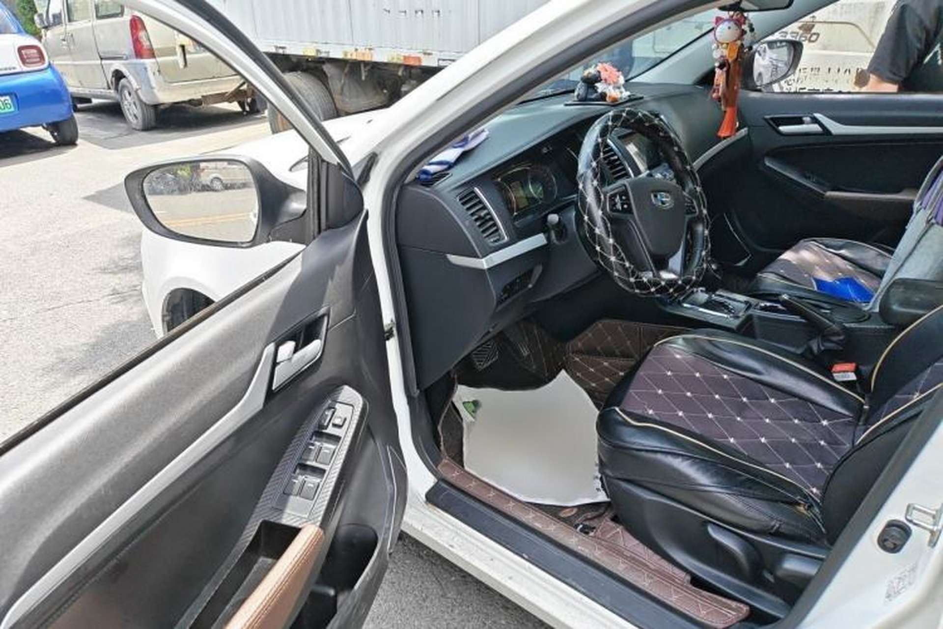 Used Geely Auto Vision 2017 1.5L Automatic Happiness Edition Interior 3