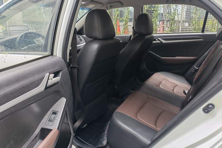 Used Geely Auto Vision 2017 1.5L Automatic Happiness Edition Interior 3
