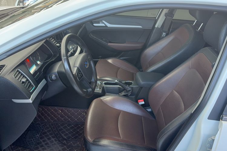 Used Geely Auto Vision 2017 1.5L Automatic Happiness Edition Interior 4