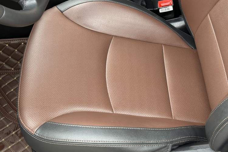 Used Geely Auto Vision 2017 1.5L Automatic Happiness Edition Interior 4