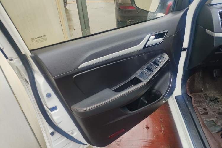 Used Geely Auto Vision 2017 1.5L Manual Happiness Edition Left Front Door Interior