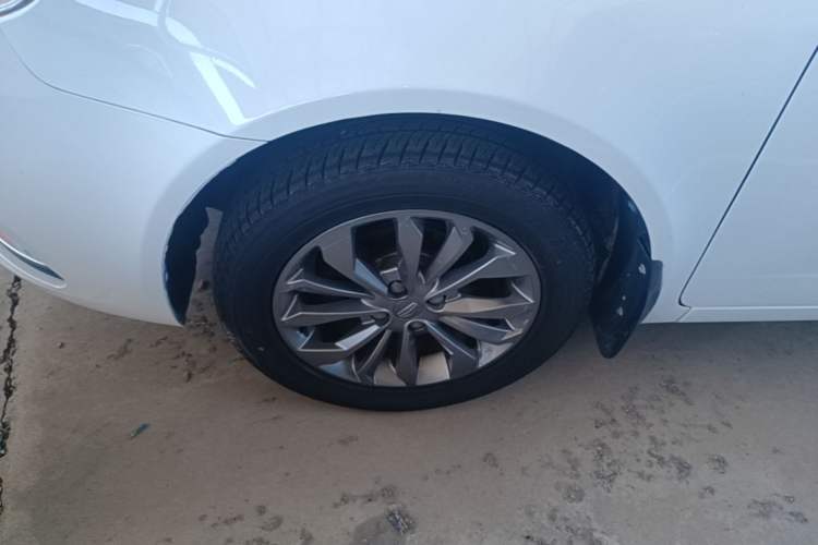 Used Geely Auto Vision 2017 1.5L Automatic Happiness Edition Left Front Wheel Hub