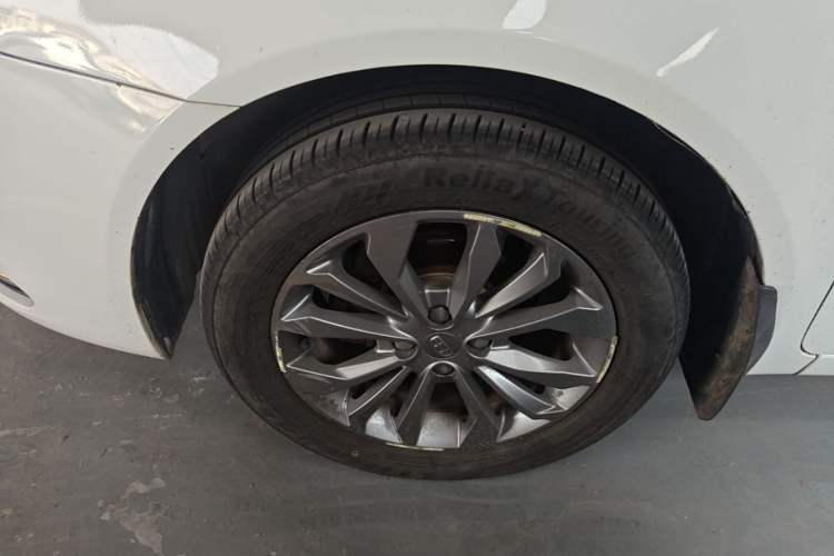 Used Geely Auto Vision 2017 1.5L Automatic Happiness Edition Left Front Wheel Hub