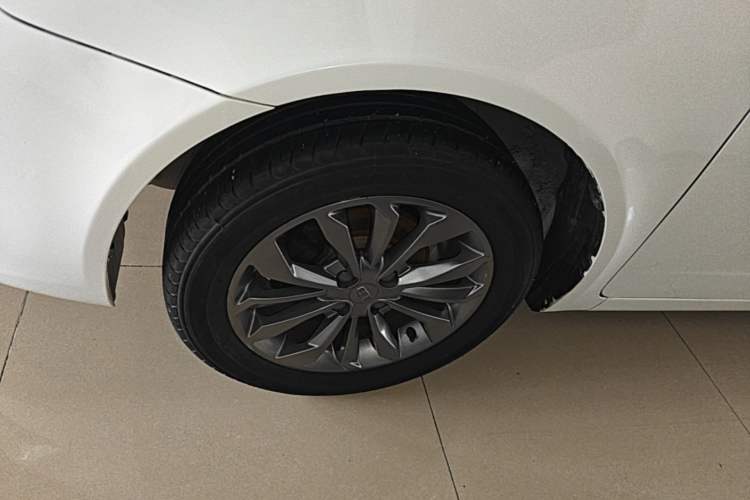 Used Geely Auto Vision 2017 1.5L Manual Happiness Edition Left Front Wheel Hub