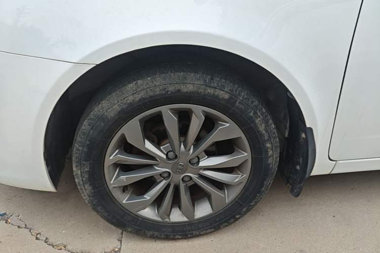 Used Geely Auto Vision 2017 1.5L Automatic Happiness Edition Left Front Wheel Hub