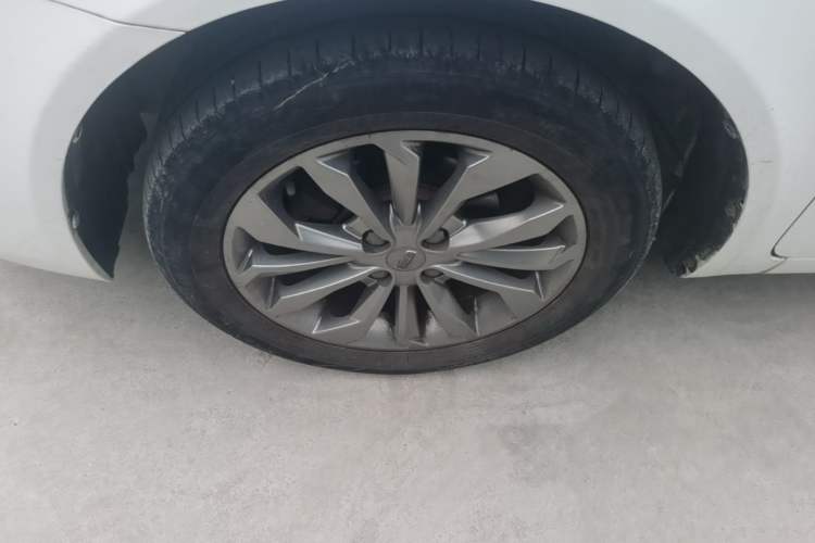 Used Geely Auto Vision 2017 1.5L Automatic Happiness Edition Left Front Wheel Hub