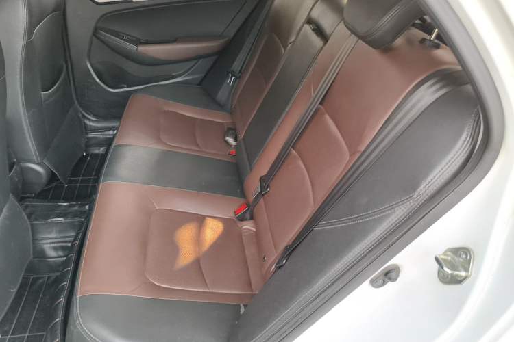 Used Geely Auto Vision 2017 1.5L Automatic Happiness Edition Left Rear Seat