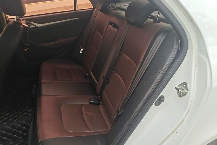 Used Geely Auto Vision 2017 1.5L Automatic Happiness Edition Left Rear Seat
