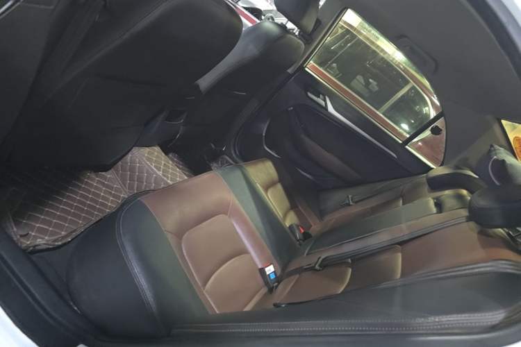 Used Geely Auto Vision 2017 1.5L Automatic Happiness Edition Left Rear Seat