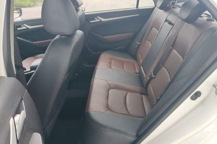 Used Geely Auto Vision 2017 1.5L Automatic Happiness Edition Left Rear Seat