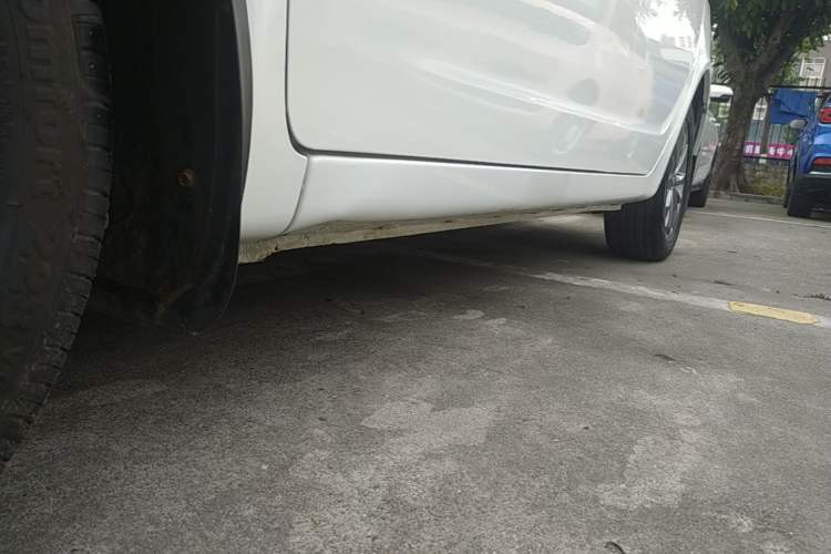 Used Geely Auto Vision 2017 1.5L Automatic Happiness Edition Left Side Sill
