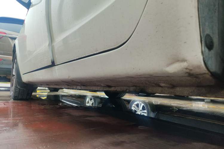 Used Geely Auto Vision 2017 1.5L Manual Happiness Edition Left Side Sill