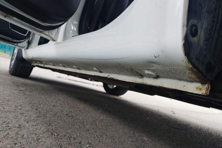 Used Geely Auto Vision 2017 1.5L Automatic Happiness Edition Left Side Sill