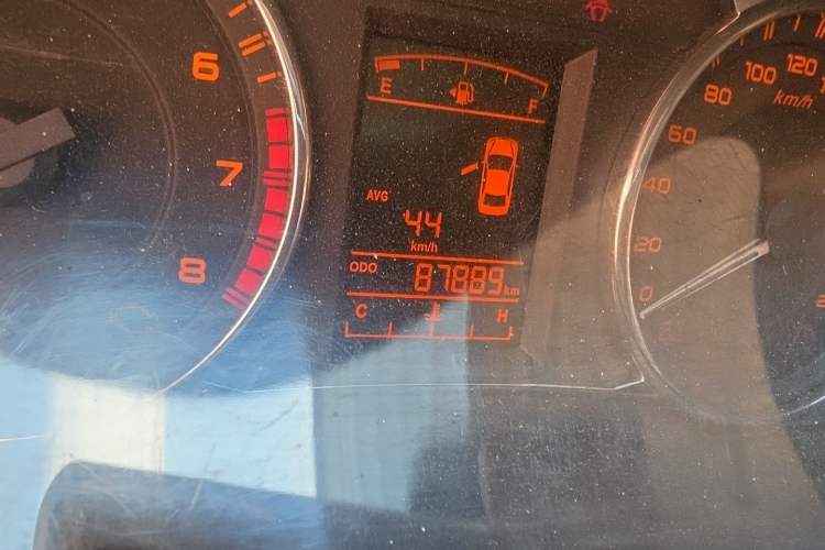 Used Geely Auto Vision 2017 1.5L Manual Happiness Edition Odometer Close Up