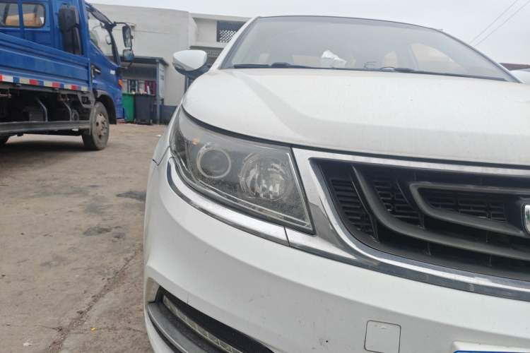 Used Geely Auto Vision 2017 1.5L Manual Happiness Edition Right Front Headlight