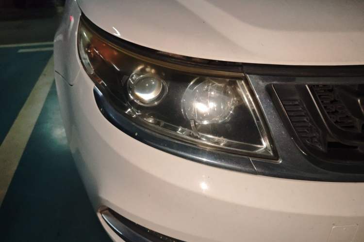 Used Geely Auto Vision 2017 1.5L Automatic Happiness Edition Right Front Headlight