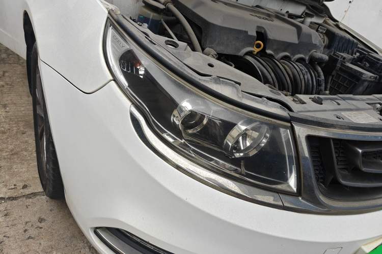 Used Geely Auto Vision 2017 1.5L Manual Happiness Edition Right Front Headlight