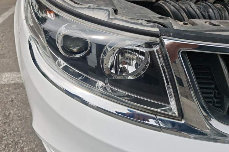 Used Geely Auto Vision 2017 1.5L Manual Happiness Edition Right Front Headlight
