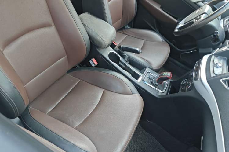Used Geely Auto Vision 2017 1.5L Automatic Happiness Edition Right Front Seat