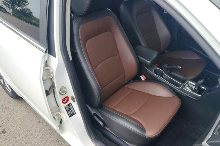 Used Geely Auto Vision 2017 1.5L Automatic Happiness Edition Right Front Seat