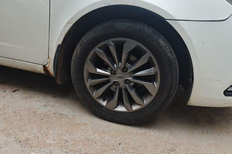 Used Geely Auto Vision 2017 1.5L Manual Happiness Edition Right Front Wheel Hub