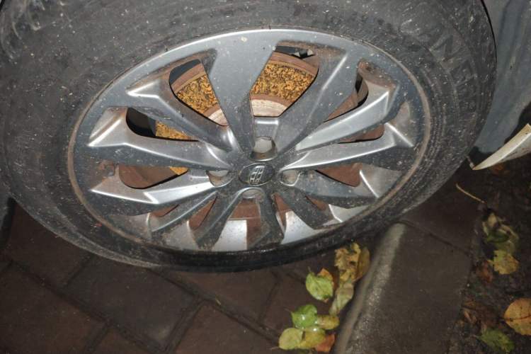 Used Geely Auto Vision 2017 1.5L Manual Happiness Edition Right Front Wheel Hub