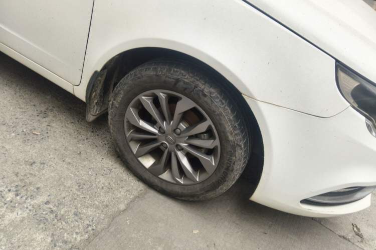 Used Geely Auto Vision 2017 1.5L Manual Happiness Edition Right Front Wheel Hub