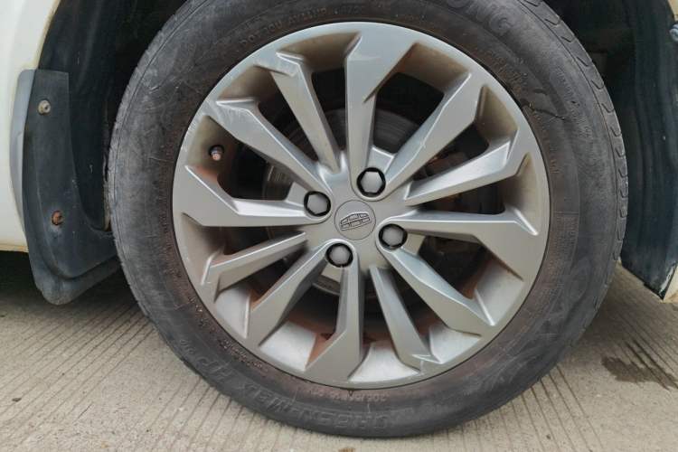 Used Geely Auto Vision 2017 1.5L Manual Happiness Edition Right Front Wheel Hub