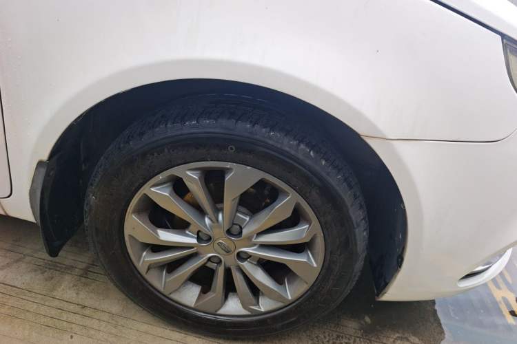 Used Geely Auto Vision 2017 1.5L Manual Happiness Edition Right Front Wheel Hub