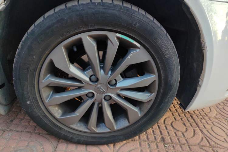 Used Geely Auto Vision 2017 1.5L Manual Happiness Edition Right Front Wheel Hub