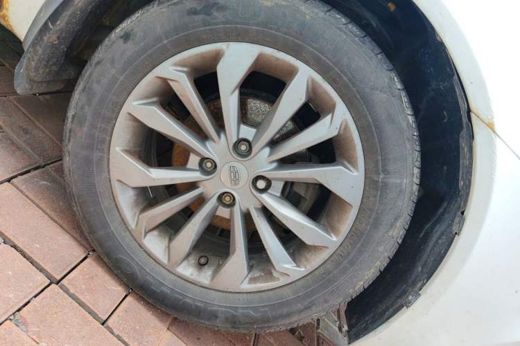 Used Geely Auto Vision 2017 1.5L Manual Happiness Edition Right Front Wheel Hub