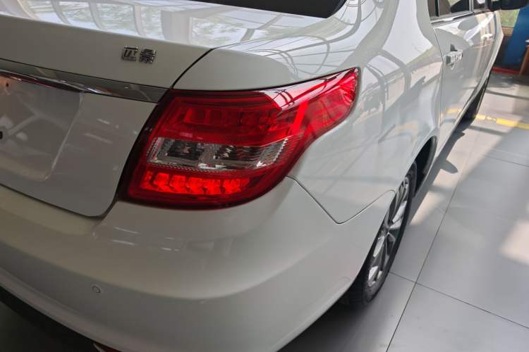 Used Geely Auto Vision 2017 1.5L Automatic Happiness Edition Right Rear Taillight
