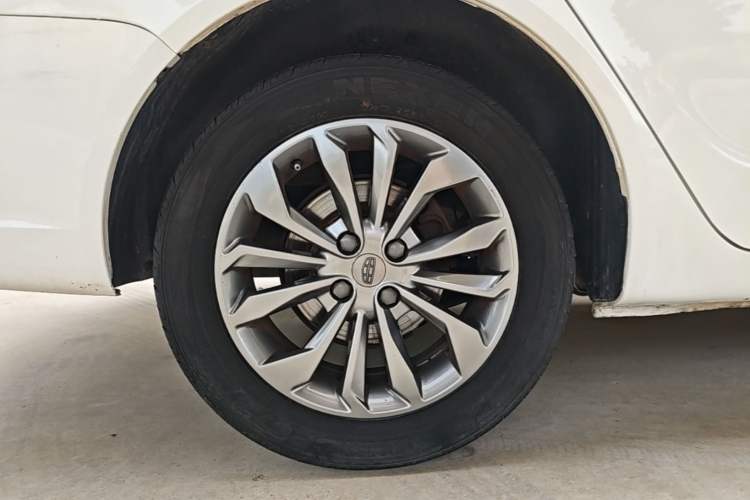 Used Geely Auto Vision 2017 1.5L Manual Happiness Edition Right Rear Wheel Hub