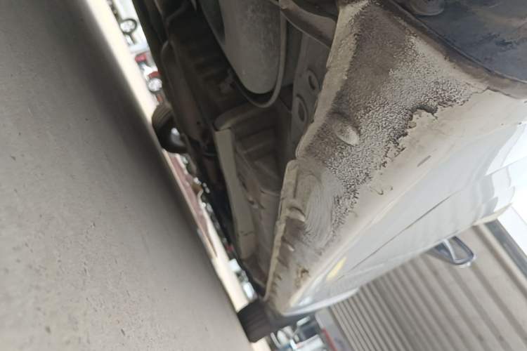 Used Geely Auto Vision 2017 1.5L Automatic Happiness Edition Right Side Sill