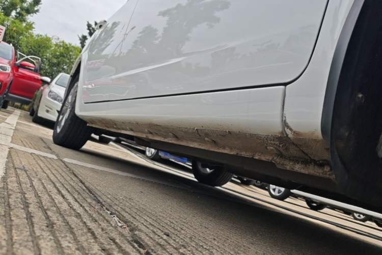 Used Geely Auto Vision 2017 1.5L Automatic Happiness Edition Right Side Sill