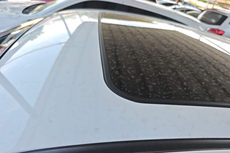 Used Geely Auto Vision 2017 1.5L Automatic Happiness Edition Roof