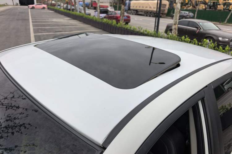 Used Geely Auto Vision 2017 1.5L Manual Happiness Edition Roof