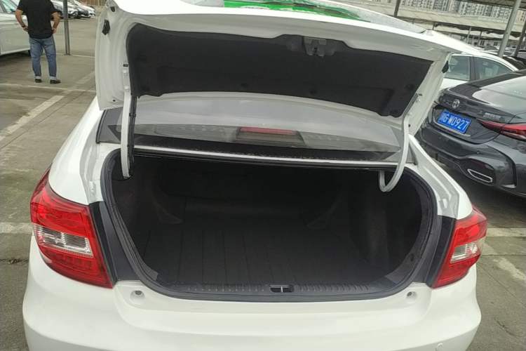 Used Geely Auto Vision 2017 1.5L Automatic Happiness Edition Trunk
