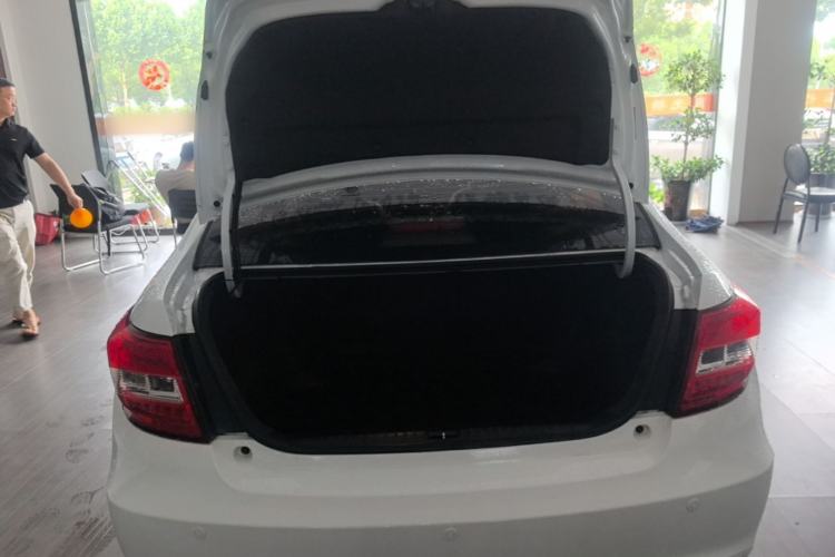 Used Geely Auto Vision 2017 1.5L Automatic Happiness Edition Trunk