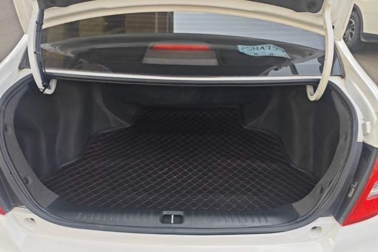Used Geely Auto Vision 2017 1.5L Automatic Happiness Edition Trunk