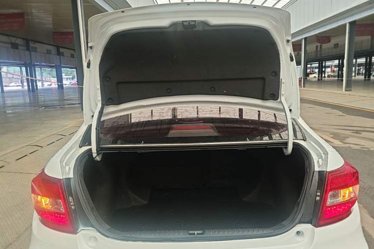 Used Geely Auto Vision 2017 1.5L Automatic Happiness Edition Trunk