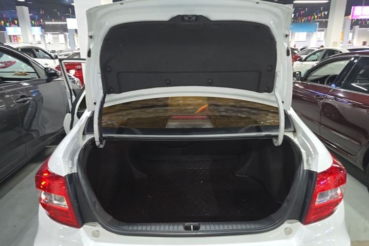 Used Geely Auto Vision 2017 1.5L Automatic Happiness Edition Trunk