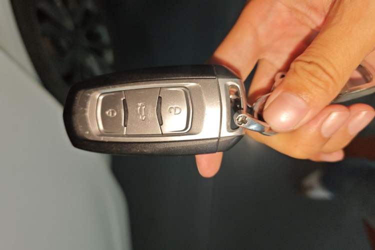 Used Geely Auto Vision 2017 1.5L Automatic Happiness Edition Vehicle Key