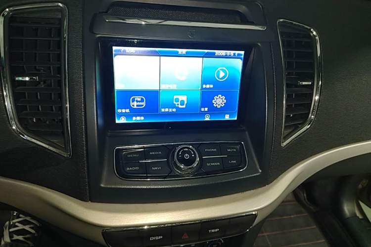 Used Geely Auto Vision 2017 1.5L Manual Happiness Edition Audio And AC Panel