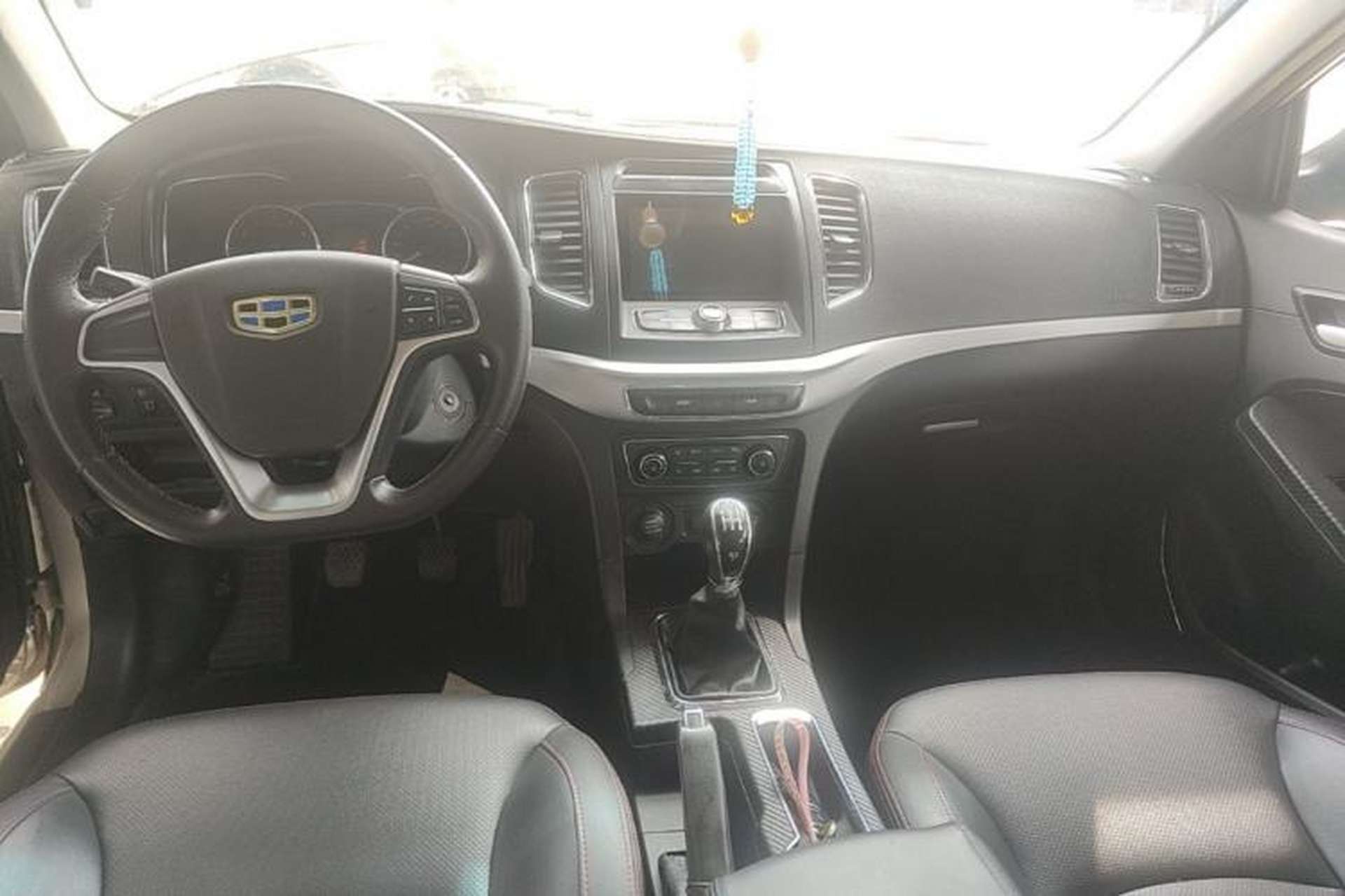 Used Geely Auto Vision 2017 1.5L Manual Happiness Edition Center Console