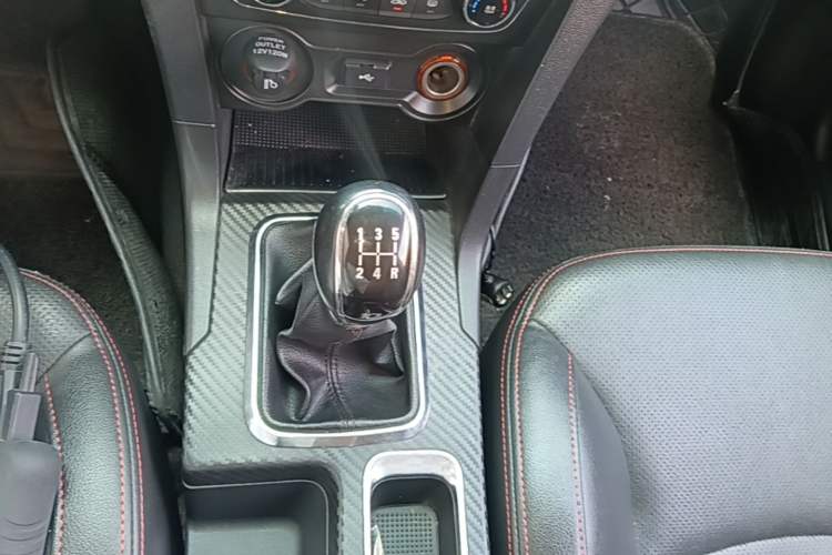 Used Geely Auto Vision 2017 1.5L Manual Happiness Edition Gear Lever