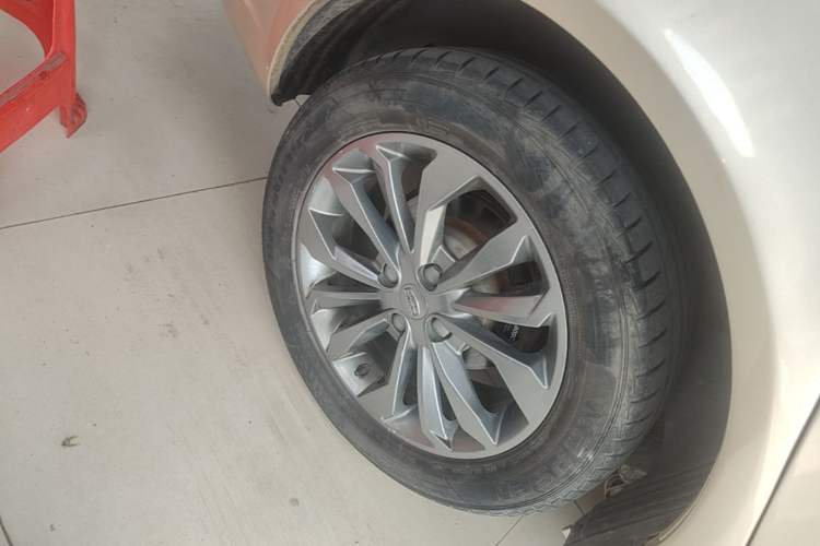 Used Geely Auto Vision 2017 1.5L Manual Happiness Edition Right Rear Wheel Hub